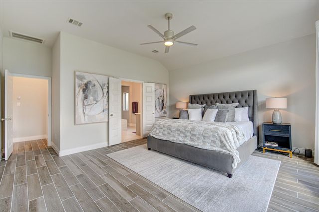 1930 Creekwood Cove, Missouri City, TX 77459