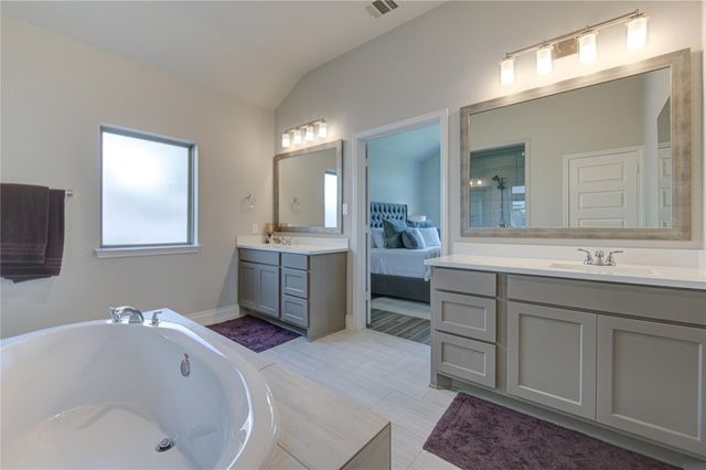 1930 Creekwood Cove, Missouri City, TX 77459