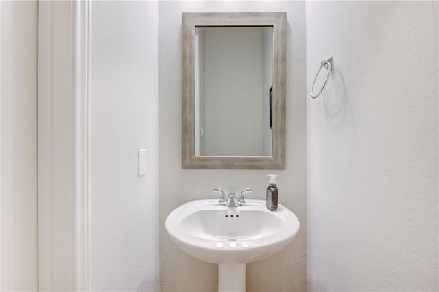 1930 Creekwood Cove, Missouri City, TX 77459