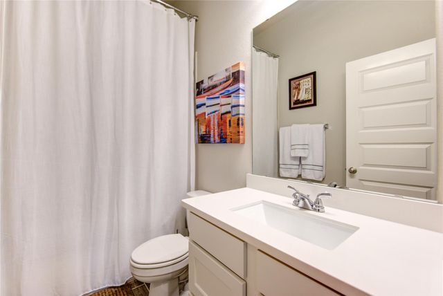 1930 Creekwood Cove, Missouri City, TX 77459