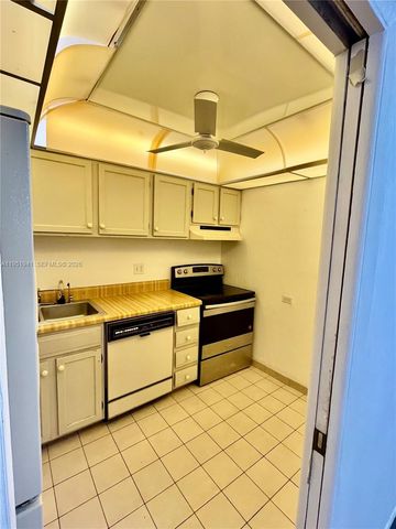 3670 Inverrary Dr 1K, Lauderhill, FL 33319