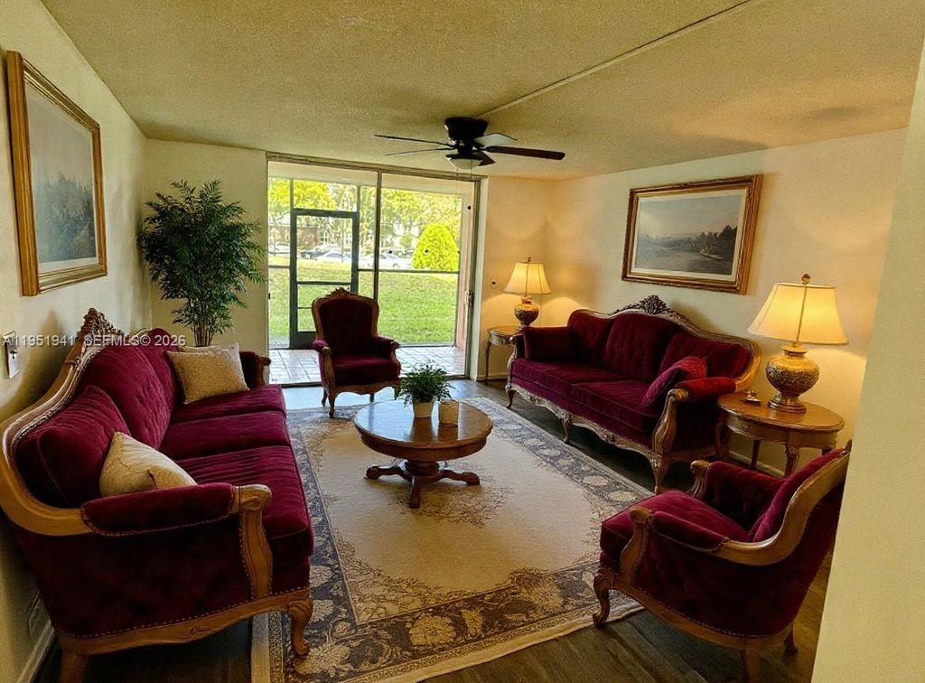 3670 Inverrary Dr 1K, Lauderhill, FL 33319