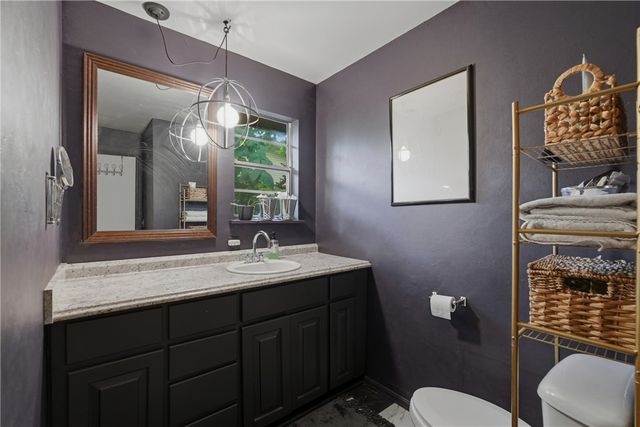 825 SE H Street, Bentonville, AR 72712