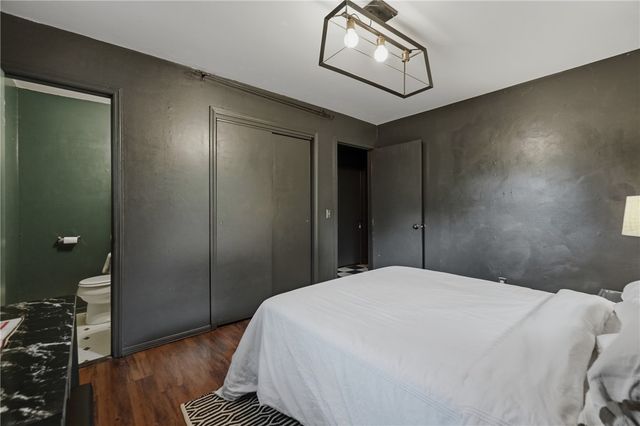 825 SE H Street, Bentonville, AR 72712
