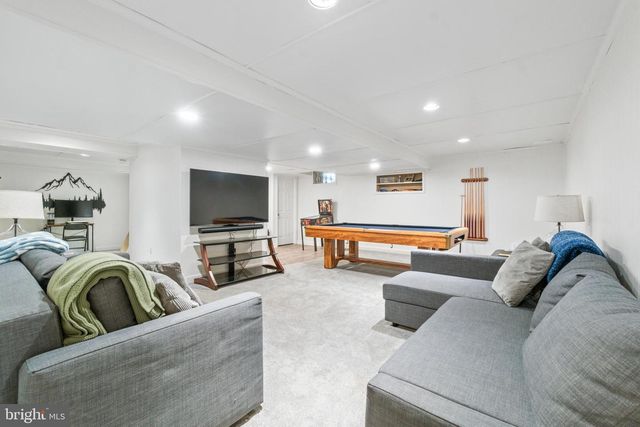 2713 UREY RD, White Hall, MD 21161