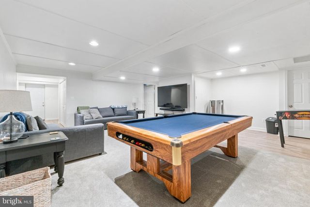 2713 UREY RD, White Hall, MD 21161