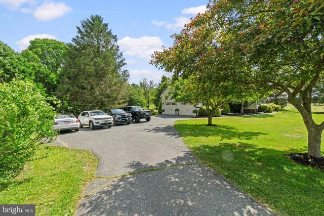 2713 UREY RD, White Hall, MD 21161