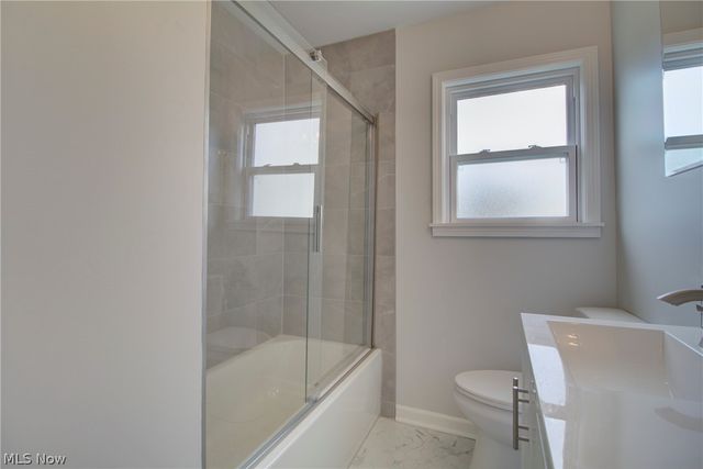 6969 Broadview Road, Seven Hills, OH 44131
