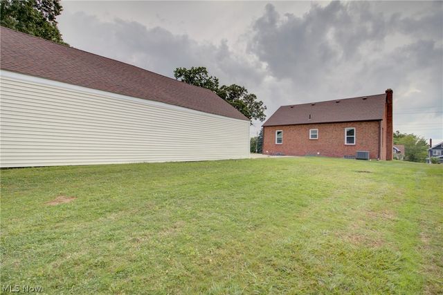 6969 Broadview Road, Seven Hills, OH 44131