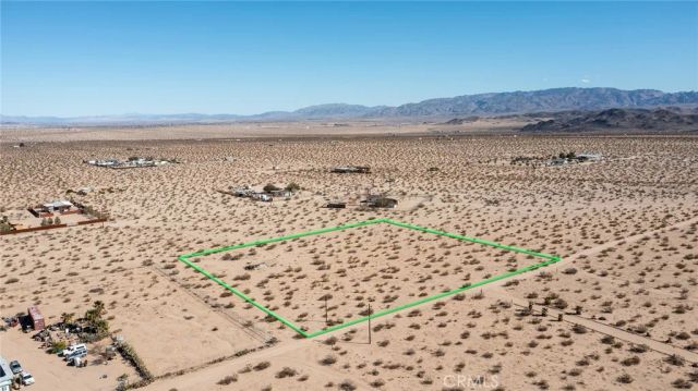 1300 Mt Shasta, Joshua Tree, CA 92252