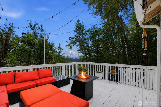 13807 69th Avenue Ct E, Puyallup, WA 98373