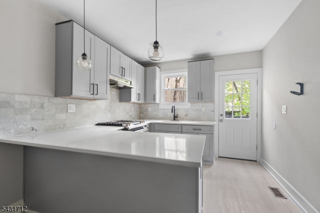 654 S 12Th St, Newark City, NJ 07103