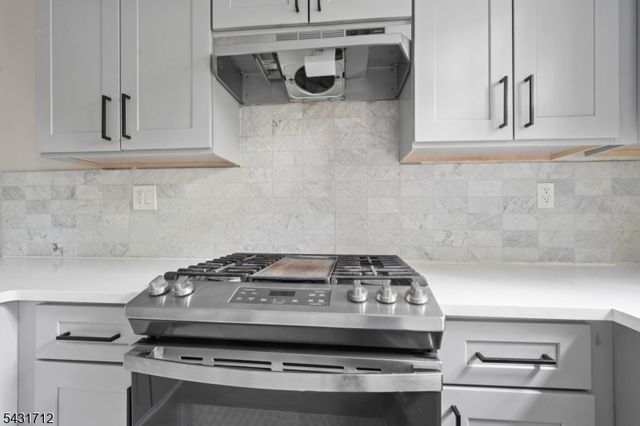 654 S 12Th St, Newark City, NJ 07103