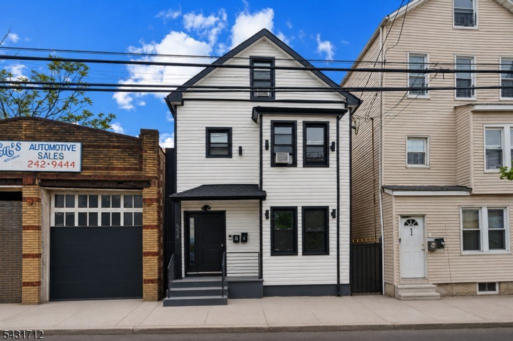 654 S 12Th St, Newark City, NJ 07103