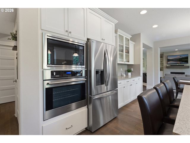 1978 FURLONG Ct, West Linn, OR 97068