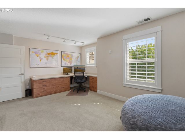 1978 FURLONG Ct, West Linn, OR 97068