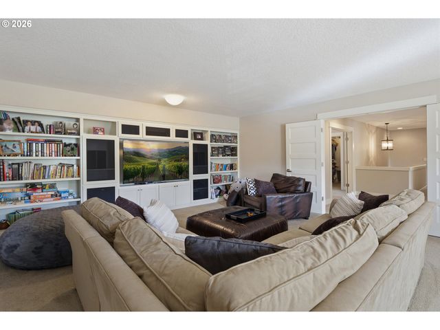 1978 FURLONG Ct, West Linn, OR 97068
