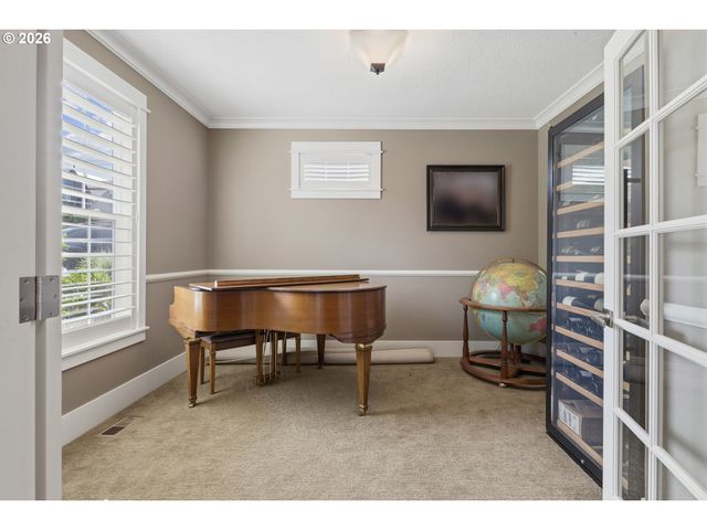 1978 FURLONG Ct, West Linn, OR 97068