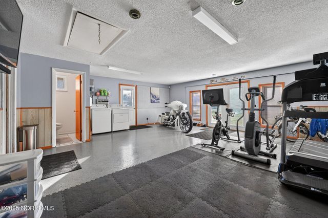 4035 Greencrest Lane, Toledo, OH 43614