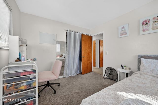 4035 Greencrest Lane, Toledo, OH 43614