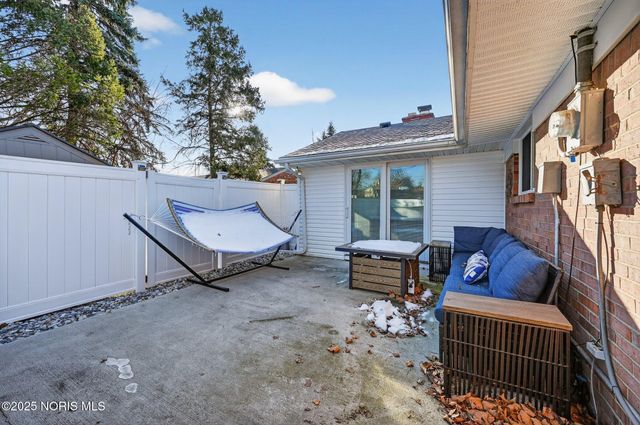 4035 Greencrest Lane, Toledo, OH 43614