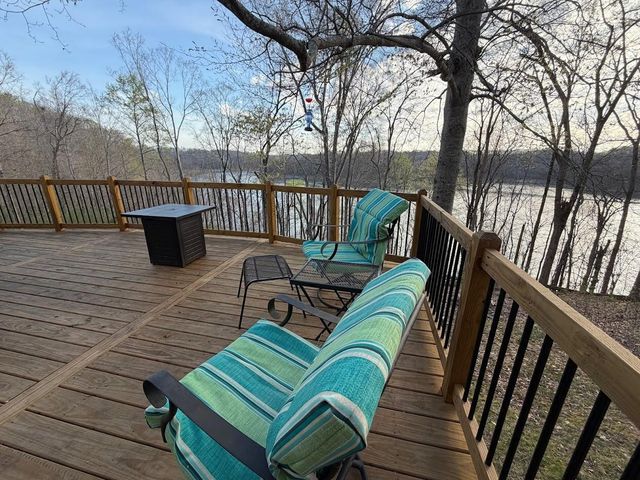 404 Lorel Dunbar Road, Jamestown, KY 42629
