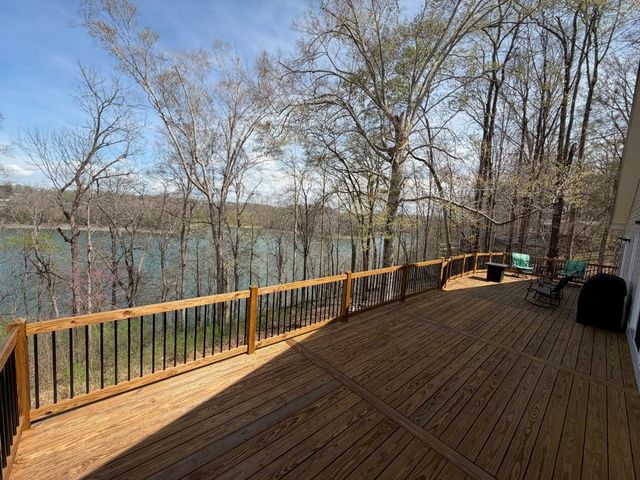 404 Lorel Dunbar Road, Jamestown, KY 42629