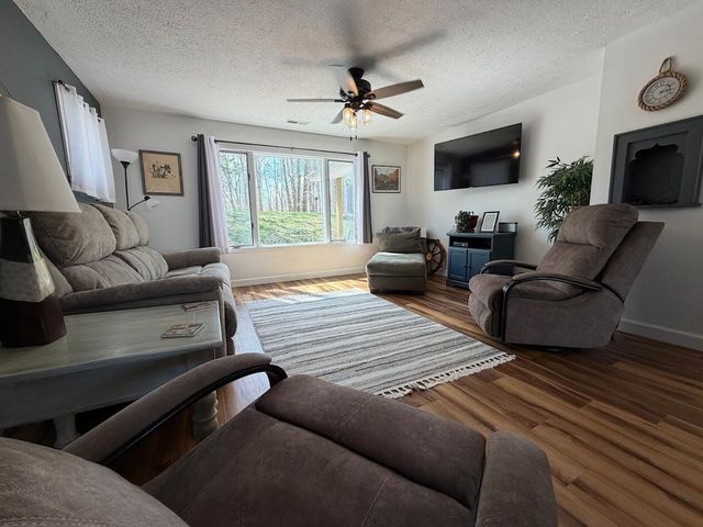 404 Lorel Dunbar Road, Jamestown, KY 42629