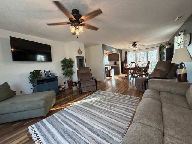 404 Lorel Dunbar Road, Jamestown, KY 42629