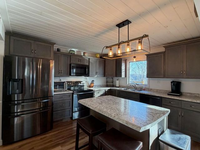 404 Lorel Dunbar Road, Jamestown, KY 42629