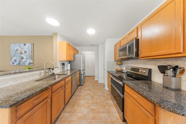 8716 Davis Oaks TRL, Austin, TX 78748