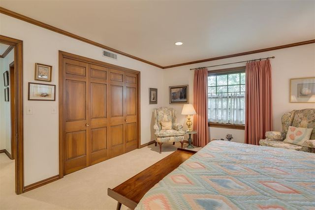 6815 N Country Club Drive, Oklahoma City, OK 73116