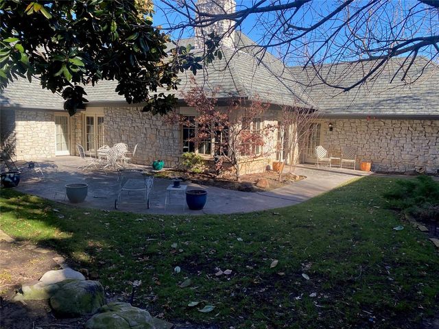 6815 N Country Club Drive, Oklahoma City, OK 73116