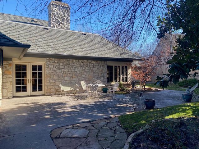 6815 N Country Club Drive, Oklahoma City, OK 73116