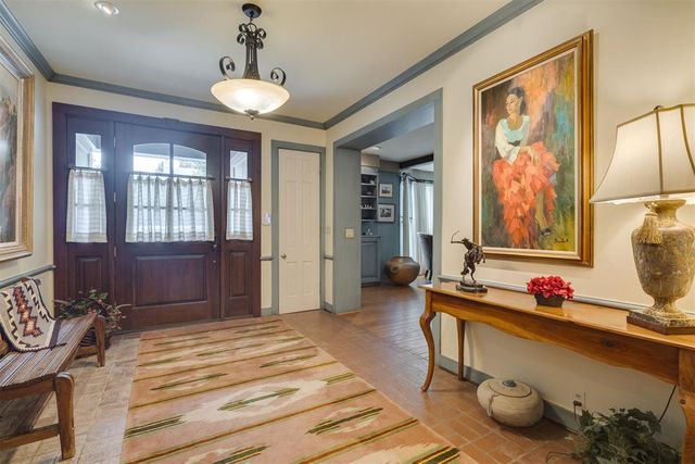 6815 N Country Club Drive, Oklahoma City, OK 73116