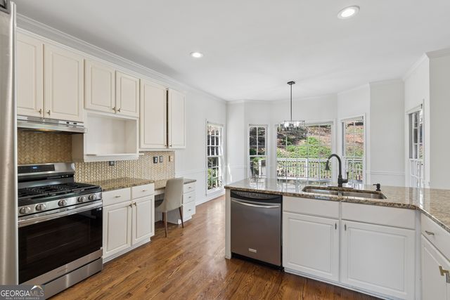 5055 Mallory Court, Suwanee, GA 30024