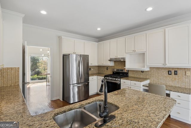 5055 Mallory Court, Suwanee, GA 30024