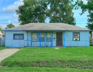 3214 Stallings Drive, Houston, TX 77088
