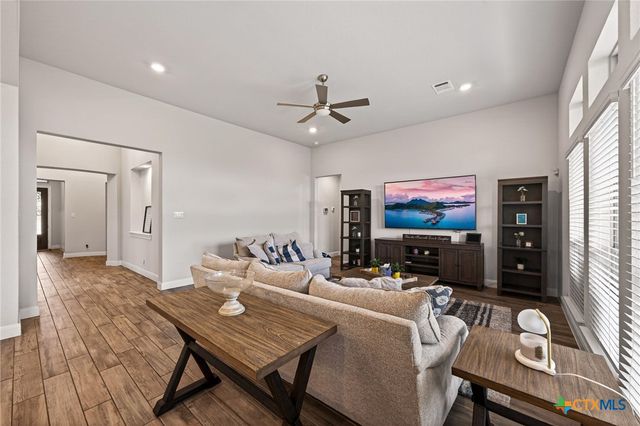 361 Misty Sails, Cibolo, TX 78108