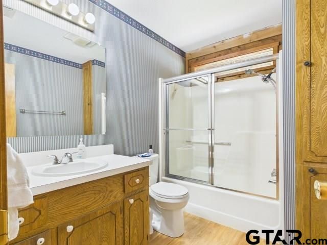 3221 Bandera St, Athens, TX 75752
