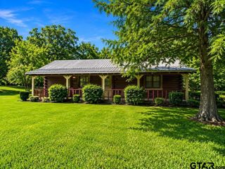 3221 Bandera St, Athens, TX 75752