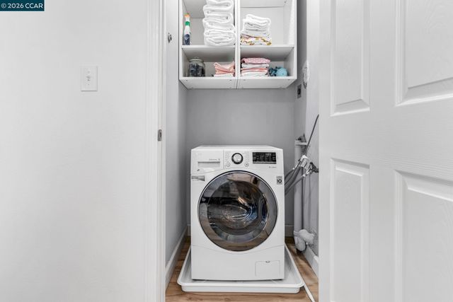 825 Oak Grove Rd 30, Concord, CA 94518