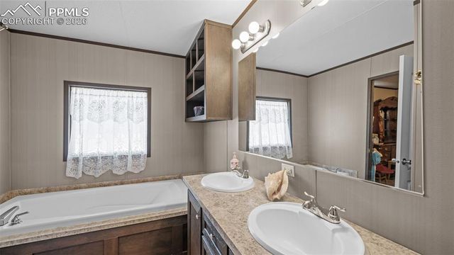 140 N ELLICOTT Highway, Calhan, CO 80808