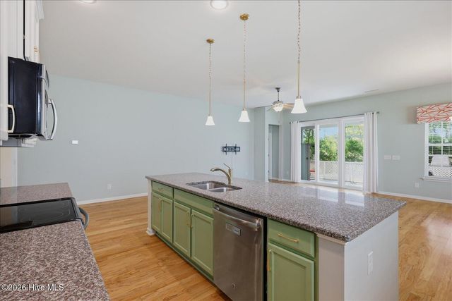 212 Cable Lake Circle, Calabash, NC 28467