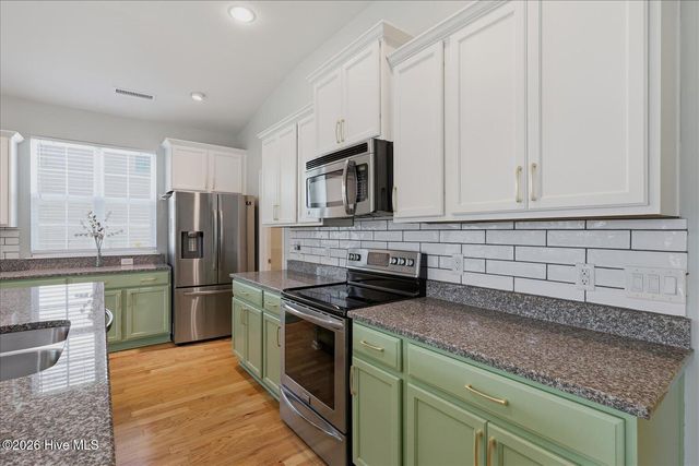 212 Cable Lake Circle, Calabash, NC 28467