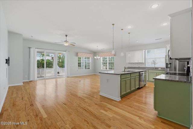 212 Cable Lake Circle, Calabash, NC 28467