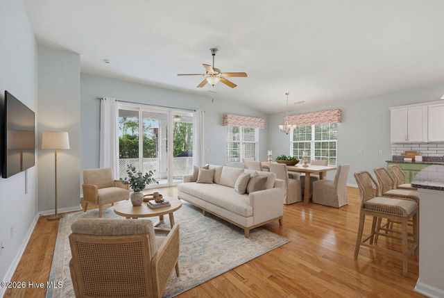 212 Cable Lake Circle, Calabash, NC 28467