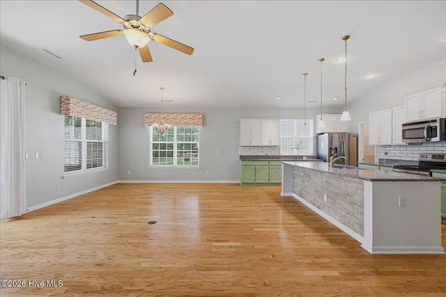 212 Cable Lake Circle, Calabash, NC 28467