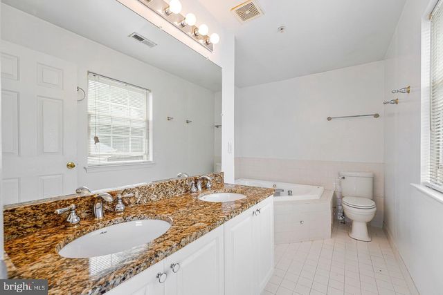 1617 SHADY GLEN DR, District Heights, MD 20747