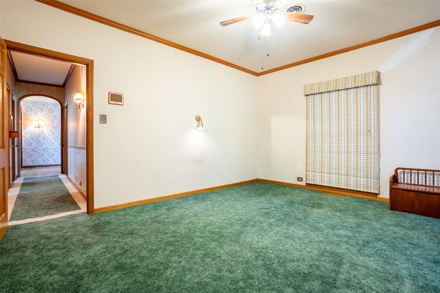 908 W Barnes Avenue, Comanche, TX 76442